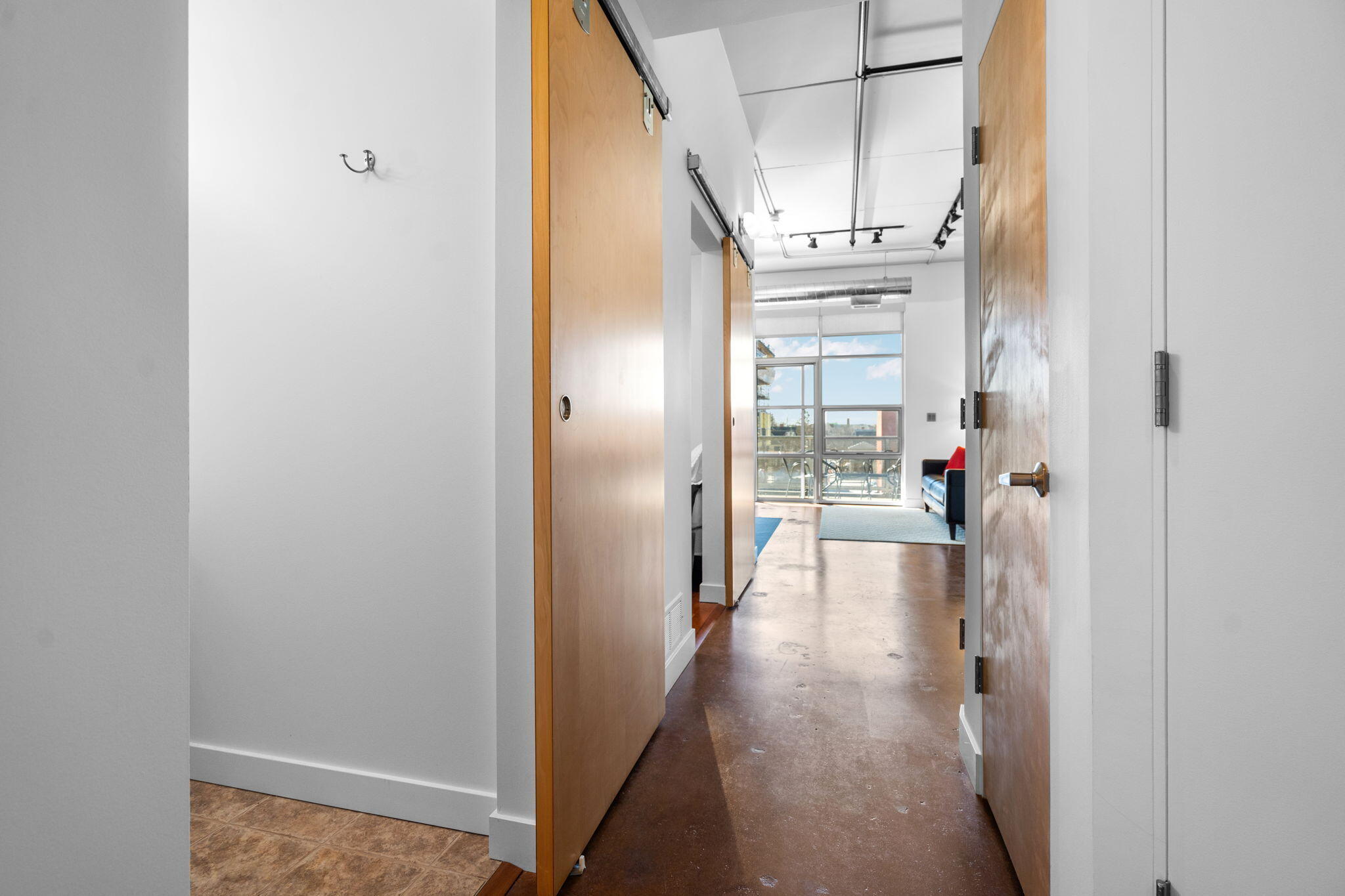 322 E Liberty Street 16 & 17