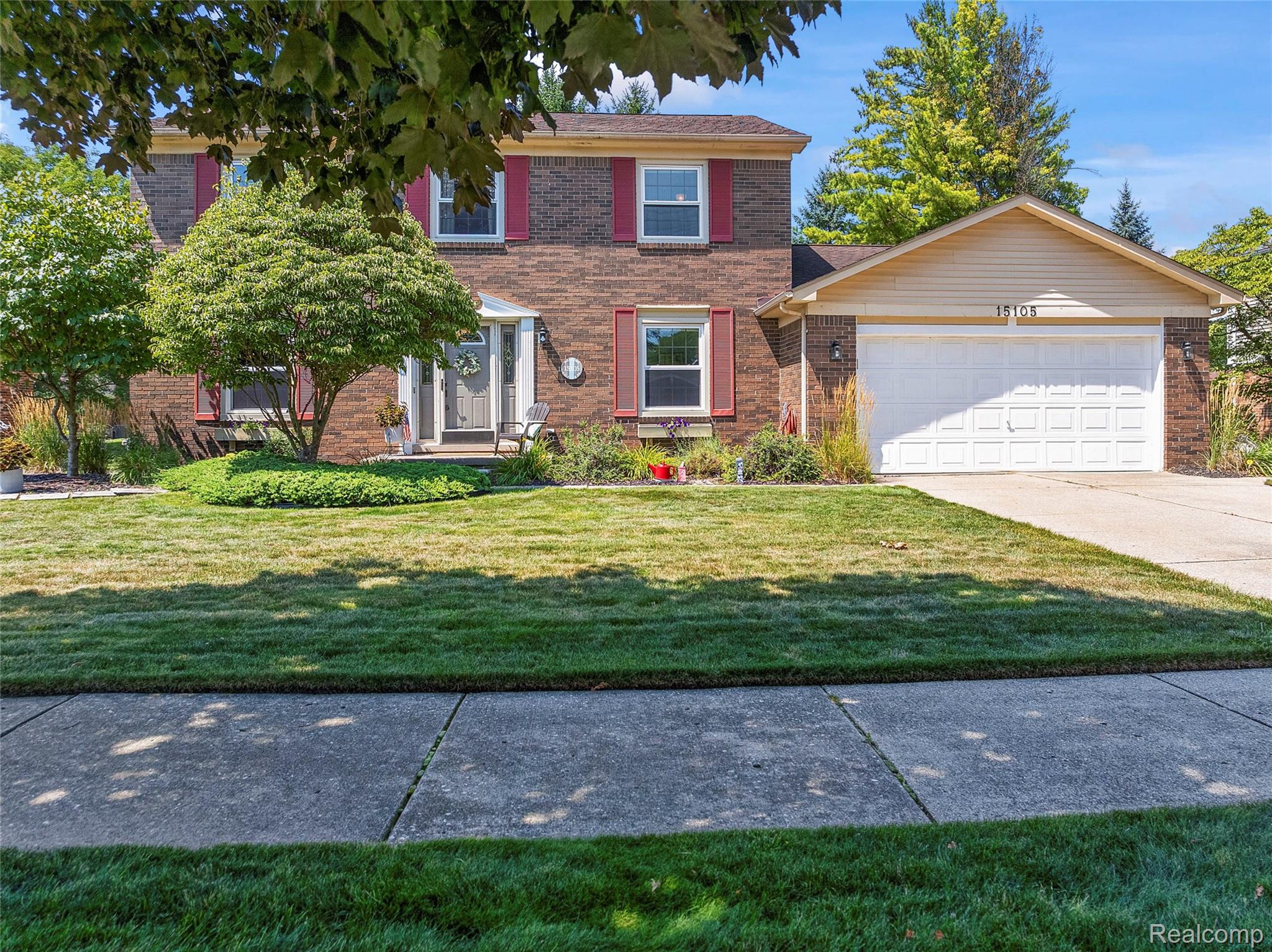 15105 Golfview Drive