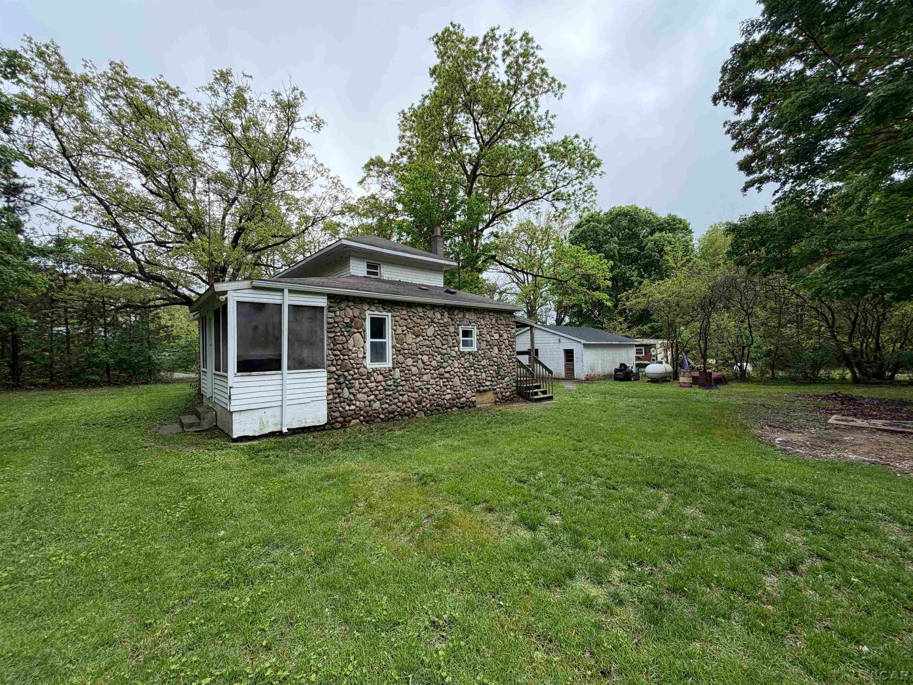 9620 Moreland Road