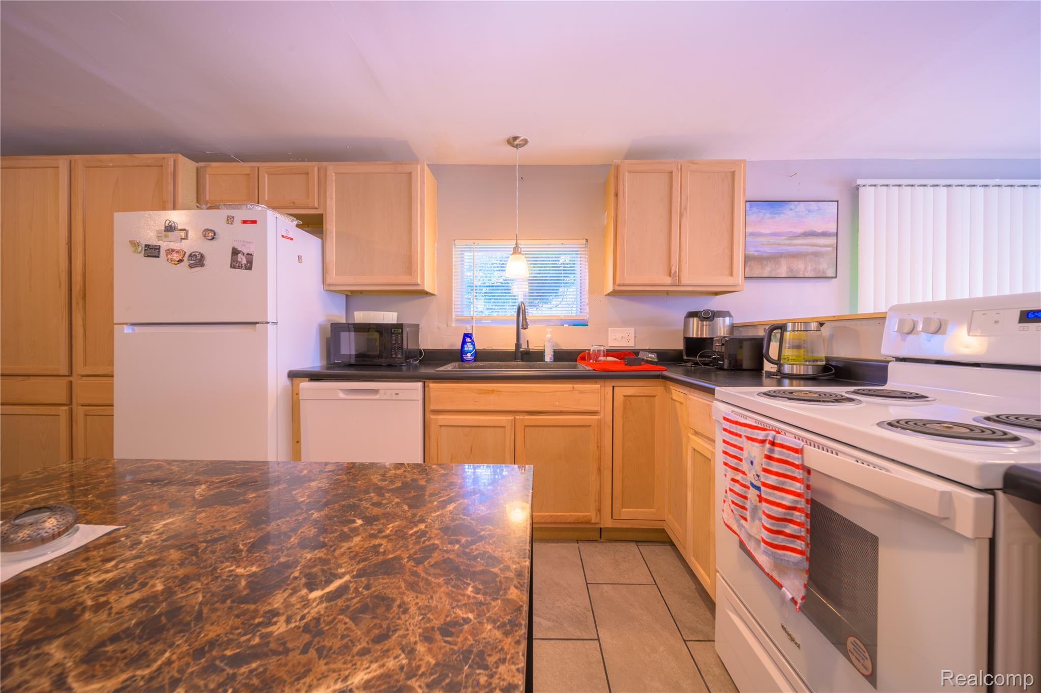 4 Eagle Vista Ln