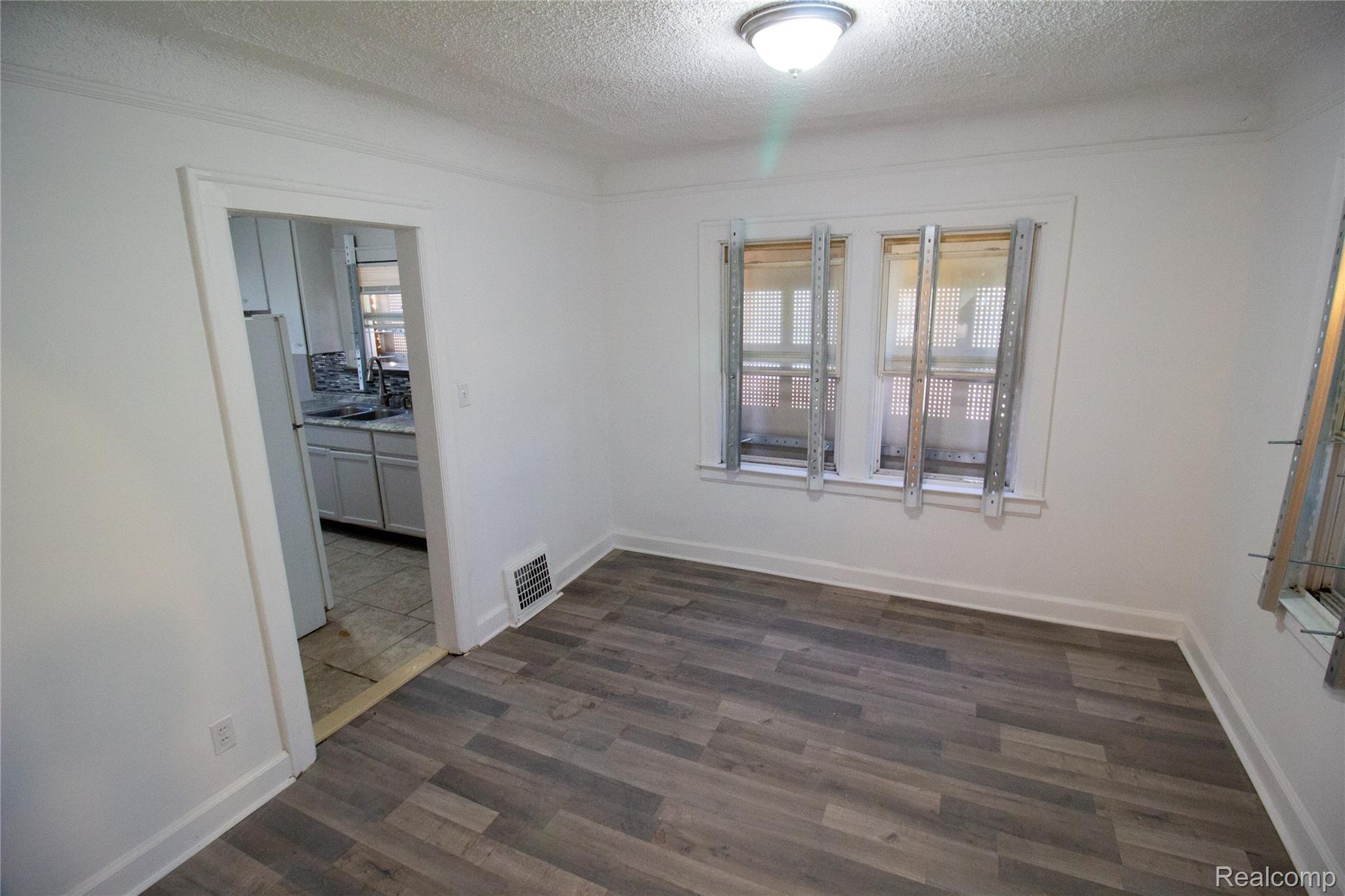 15340 Evanston Street