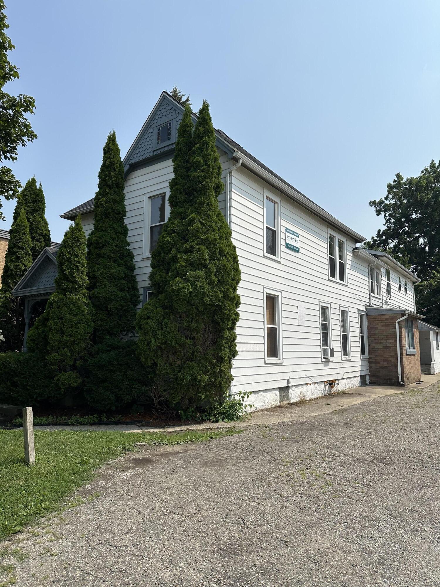 917 W Cross Street
