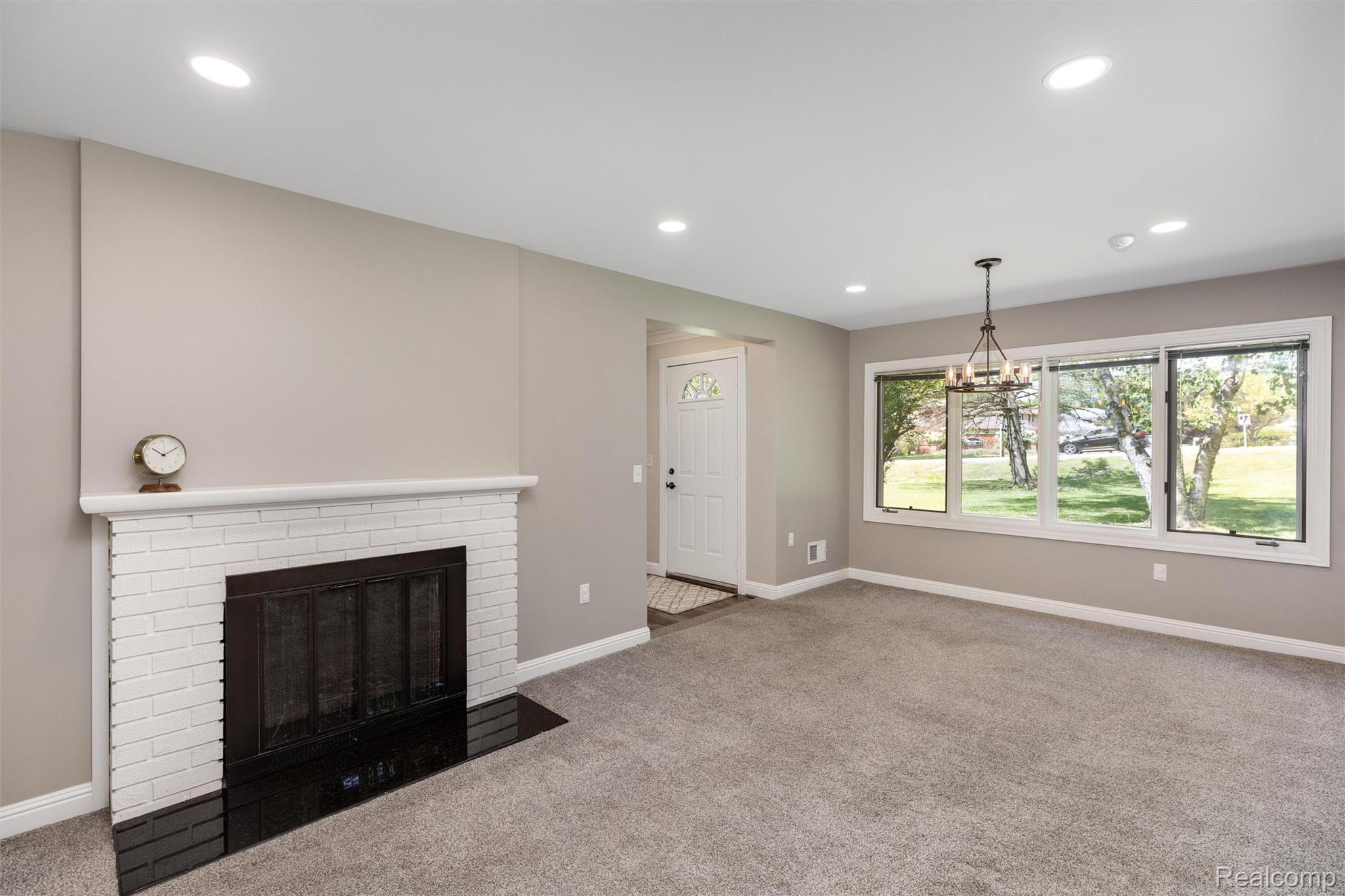4915 Walnut Lake Road