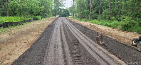 11663 Colangelo Lane Hamburg Township MI 48189