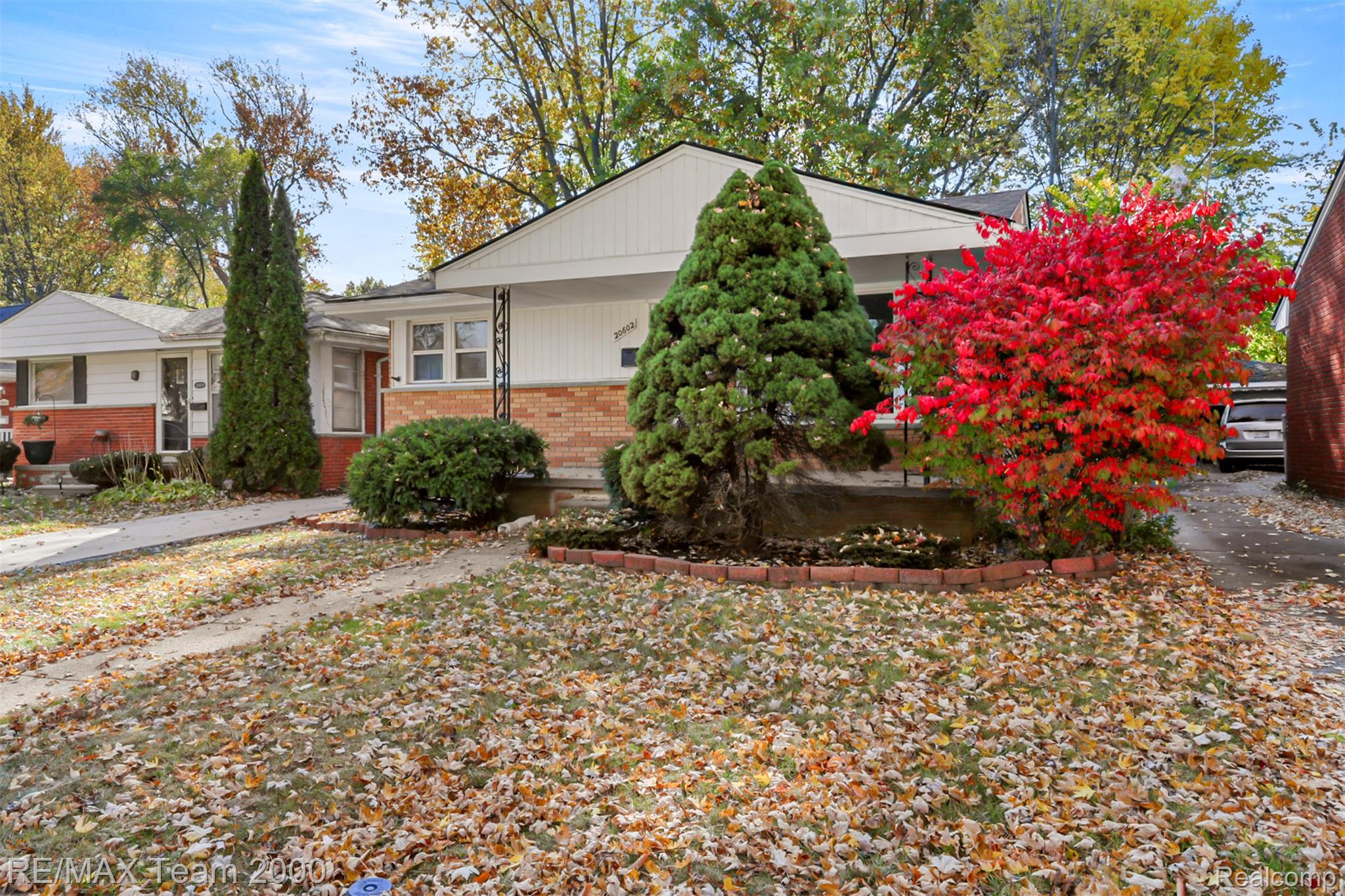 20602 Kenmore Avenue