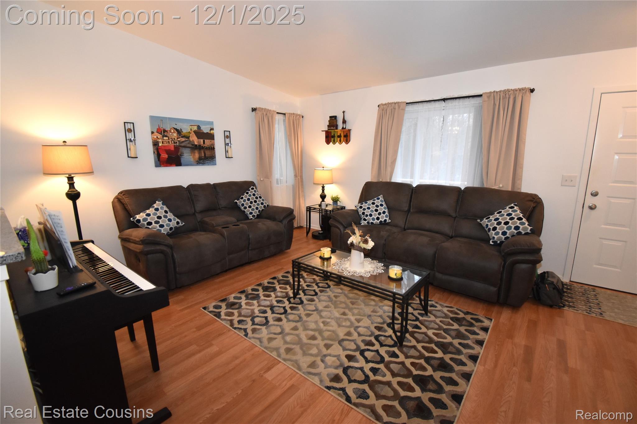 9562 Woodside Circle