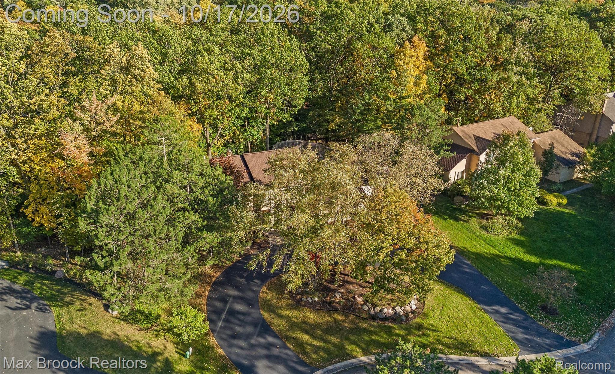 6135 Pickwood Drive
