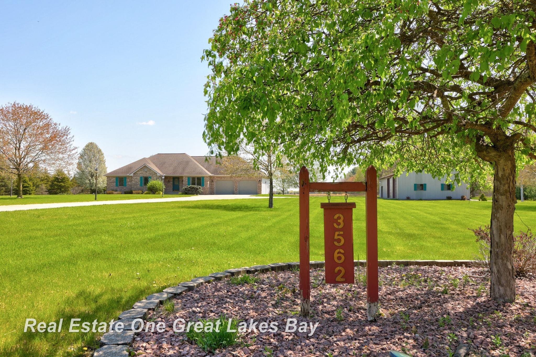 3562 N Gleaner Road