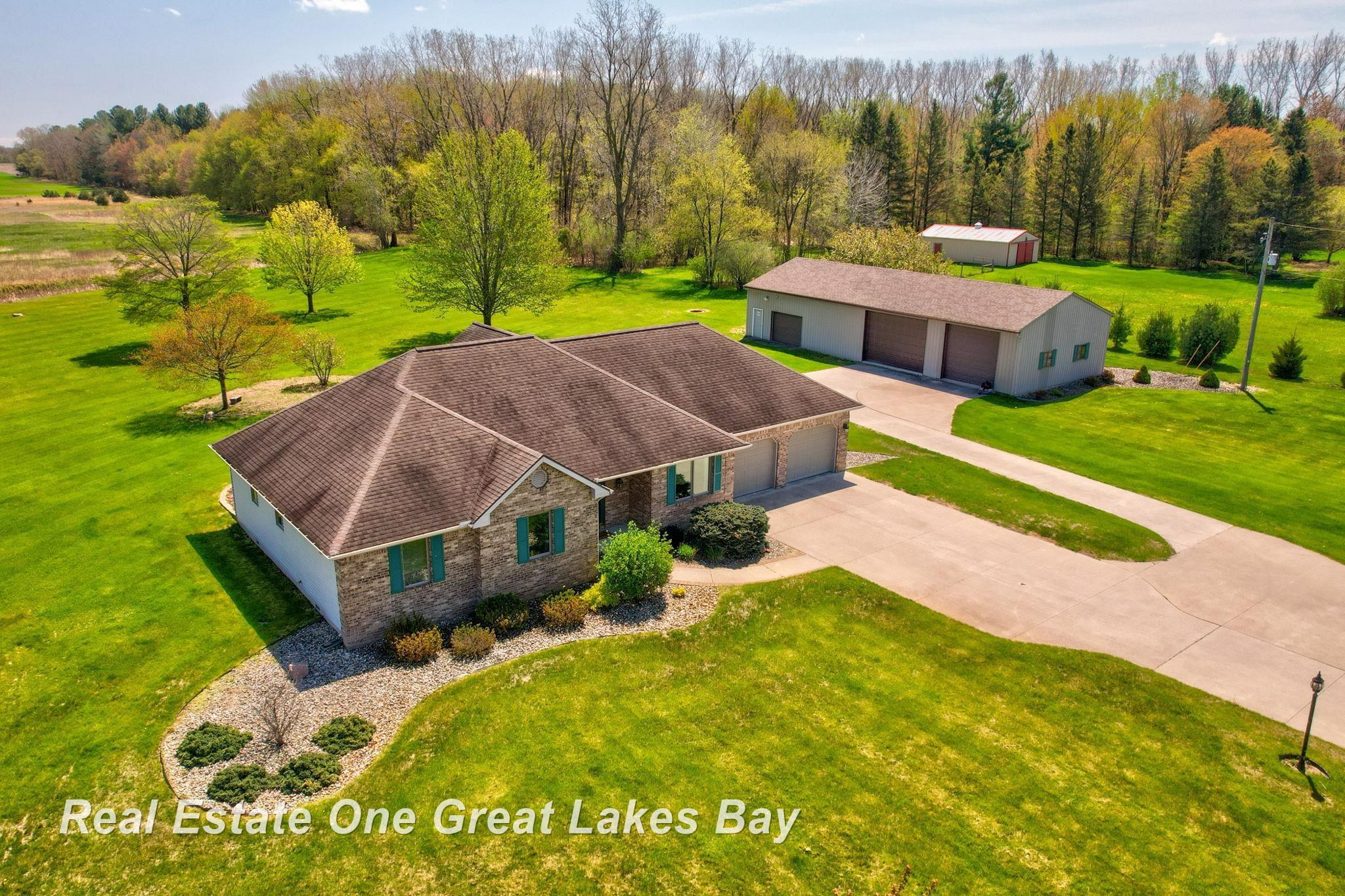3562 N Gleaner Road