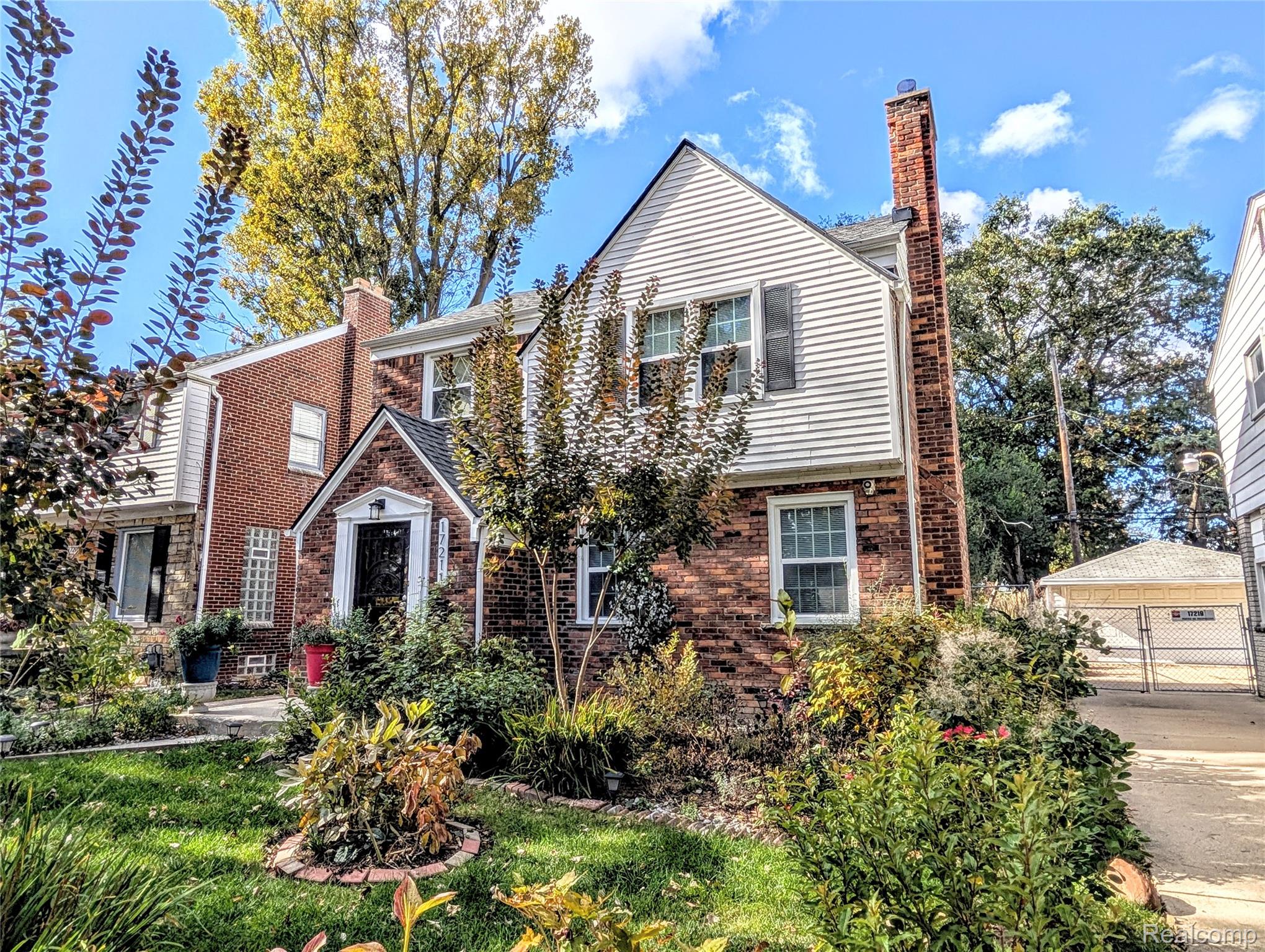 17211 Huntington Road