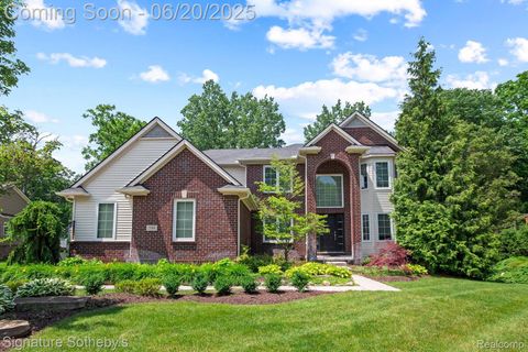 799 Glen Meadows Drive South Lyon City MI 48178