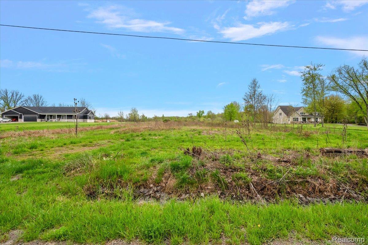 00 28 Mile Road