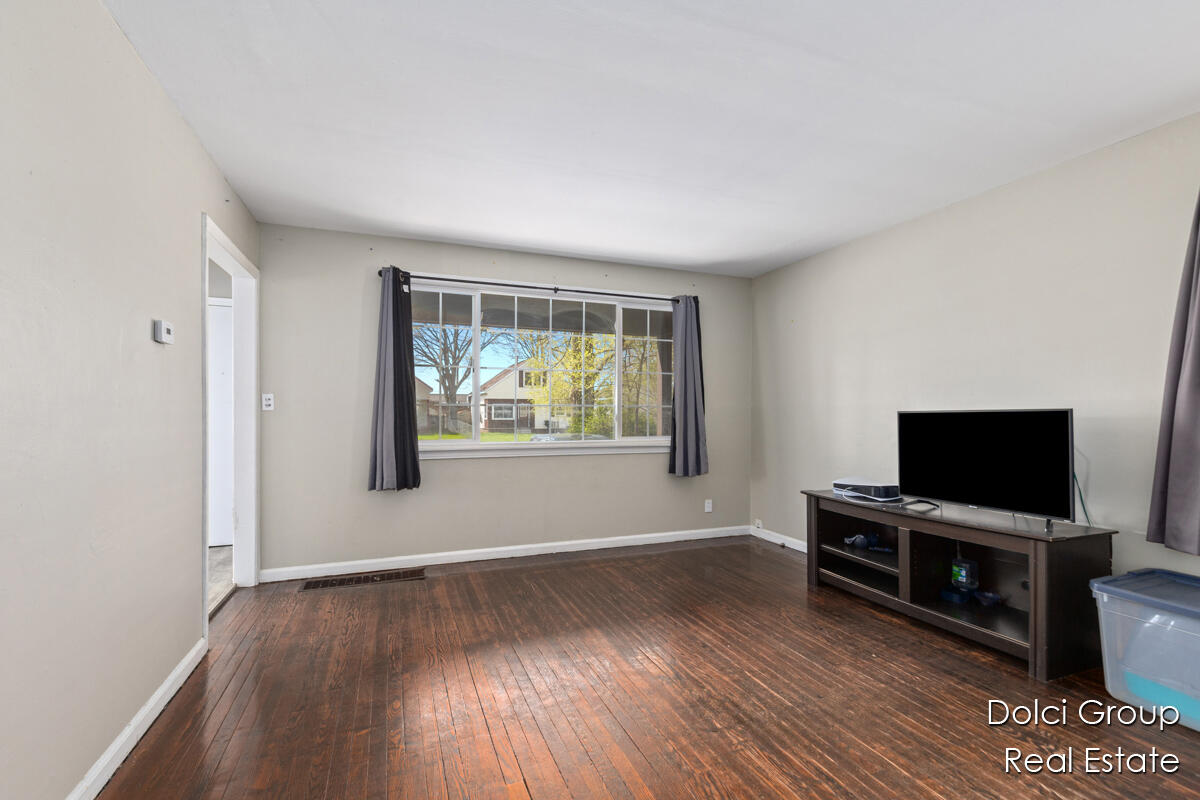 3326 Lemuel Street