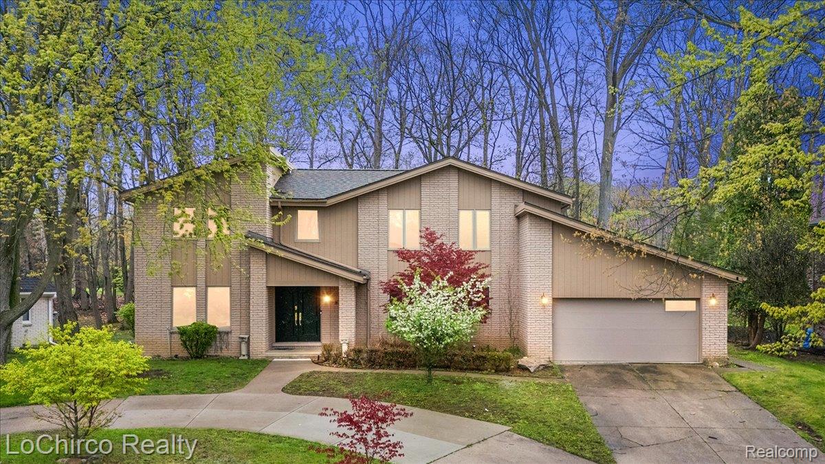 6019 Glen Eagles Drive
