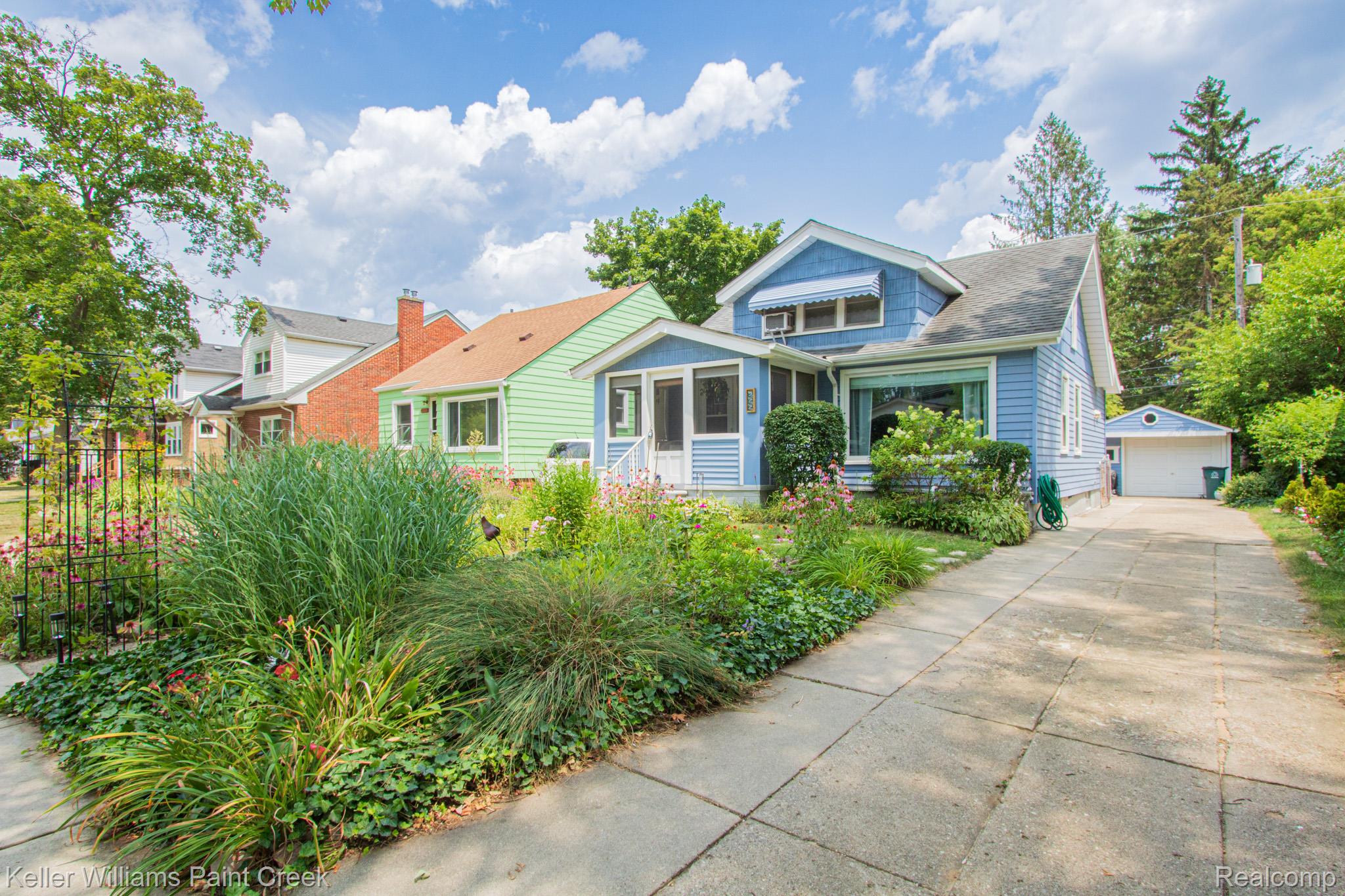 522 Laprairie Street