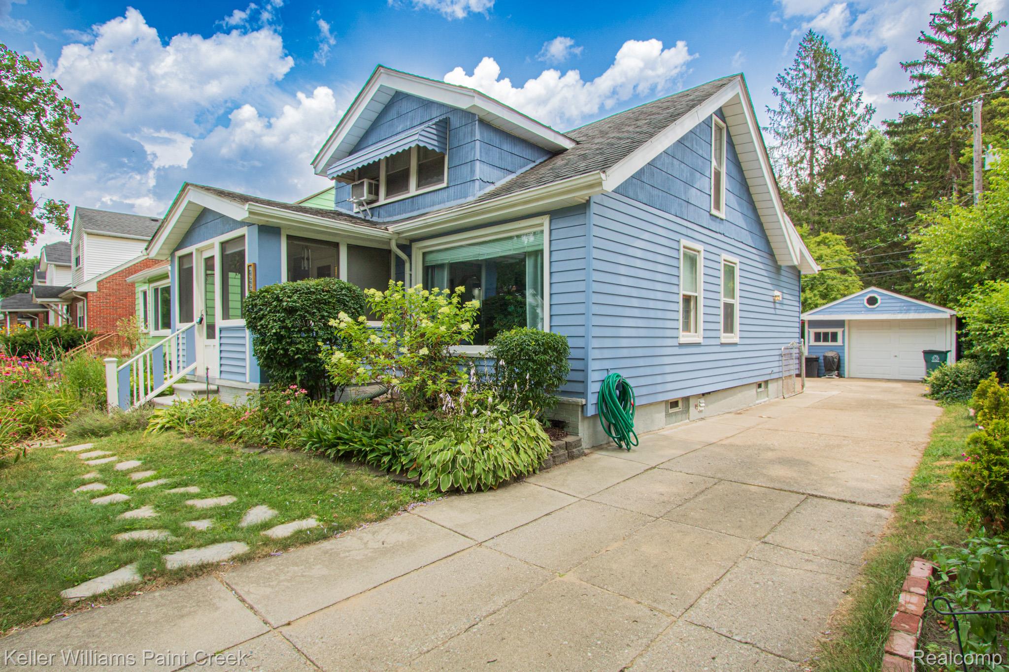 522 Laprairie Street