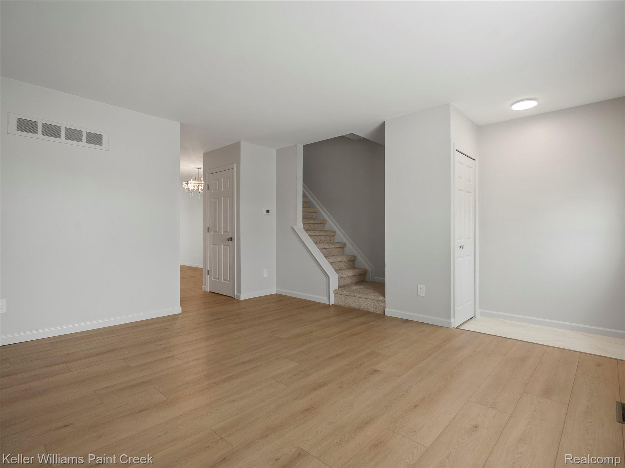 29448 El Dorado Plaza