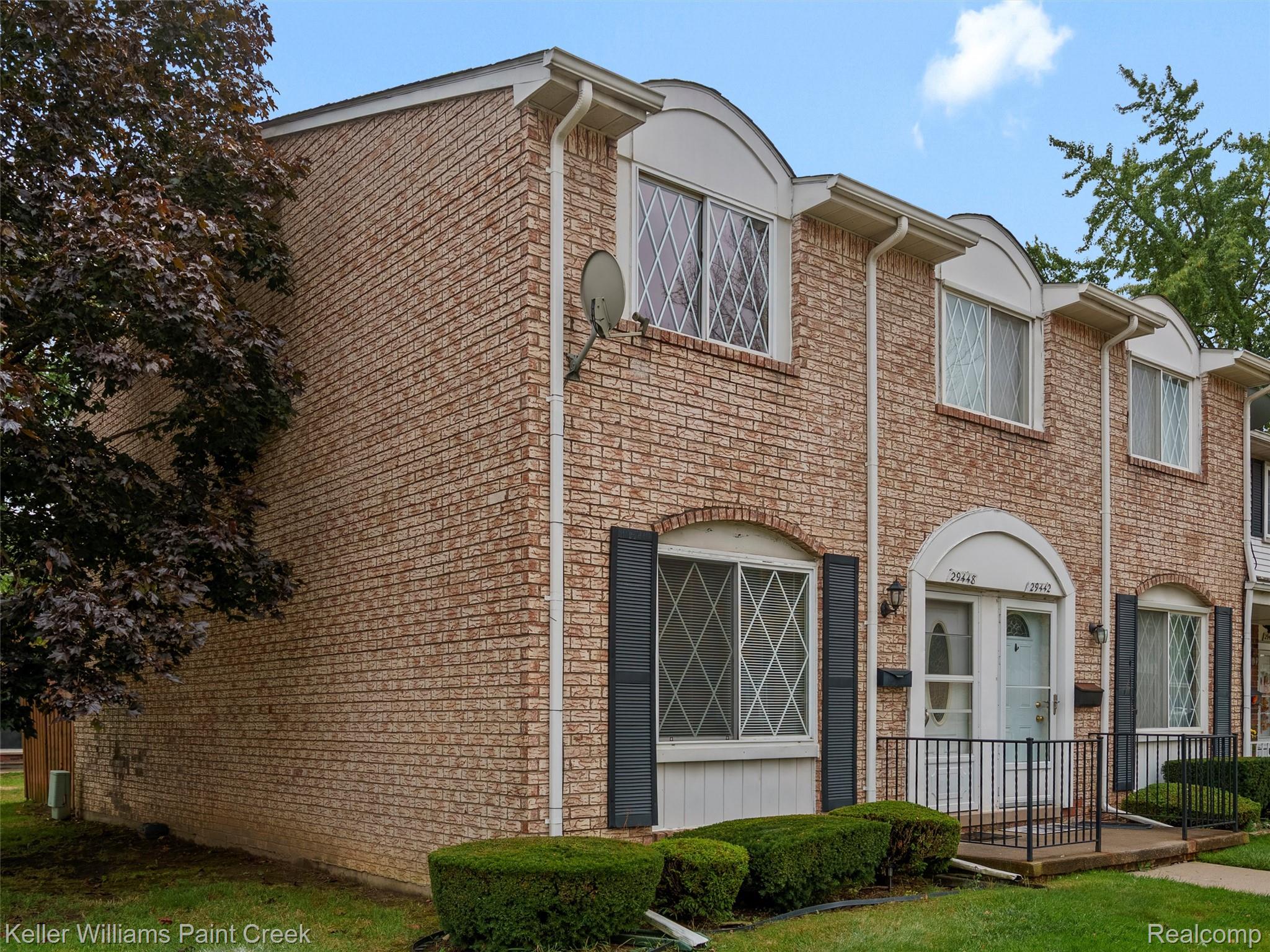 29448 El Dorado Plaza