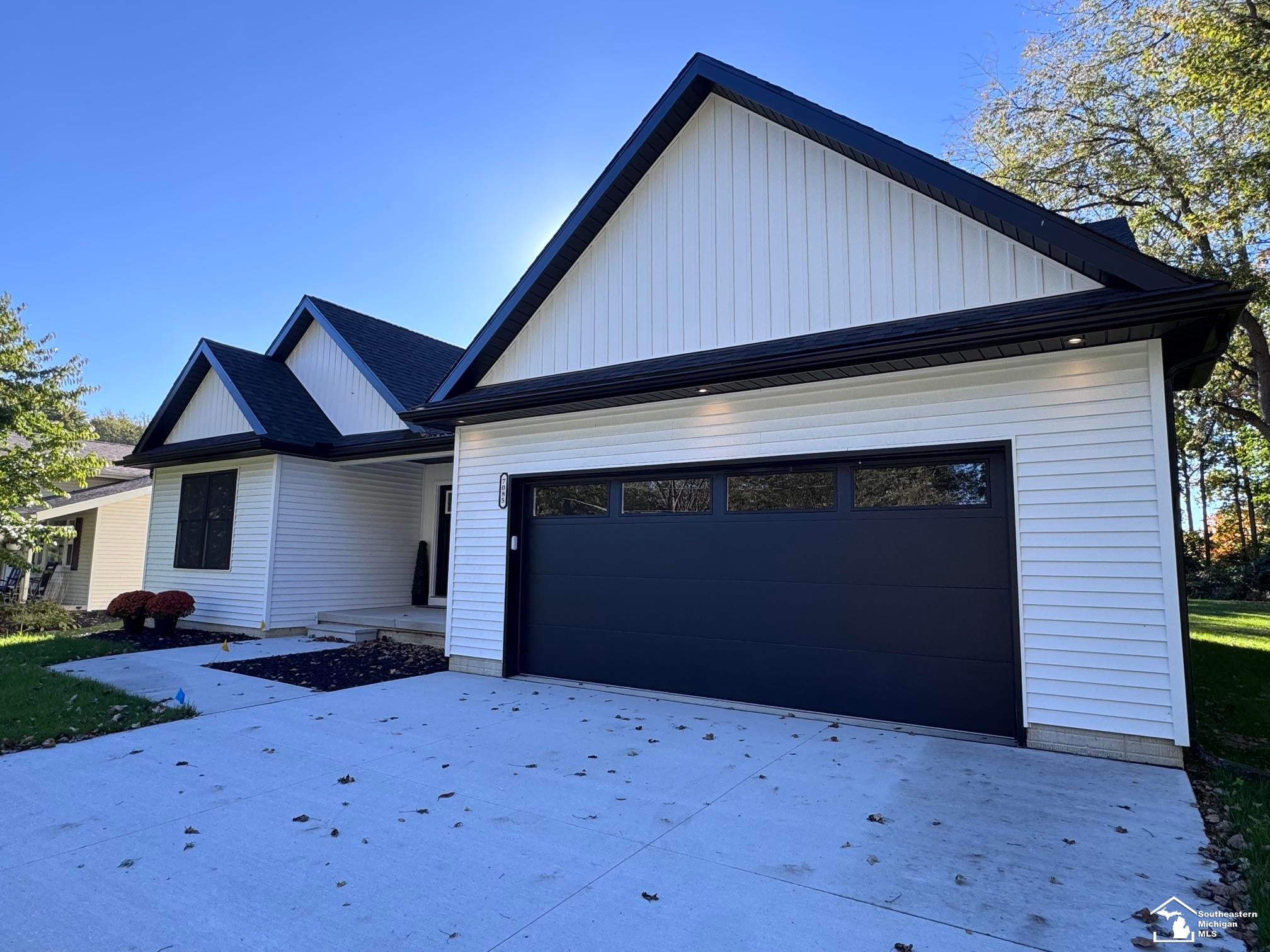 7085 Maplewood Drive
