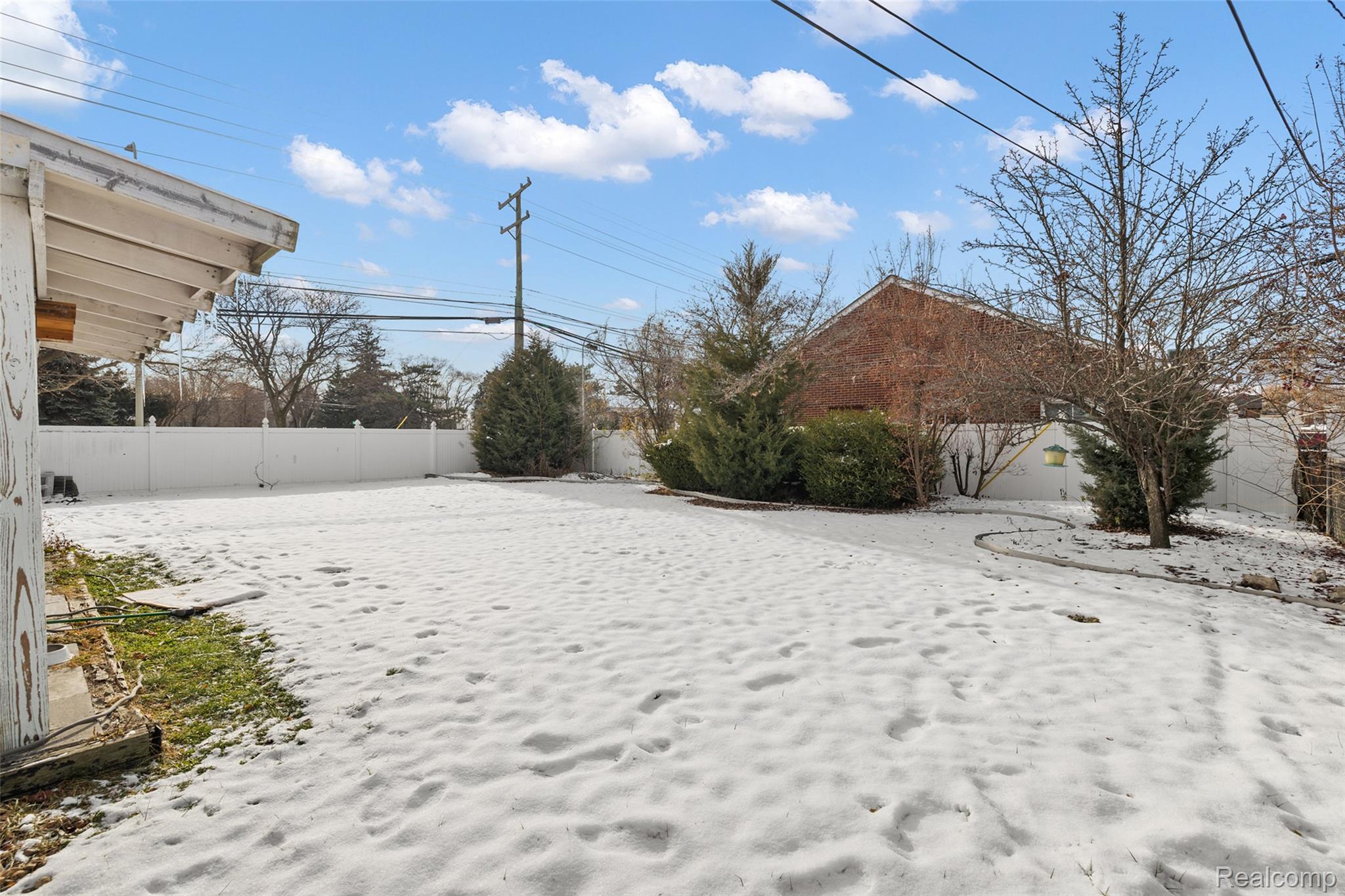 29105 Palomino Drive