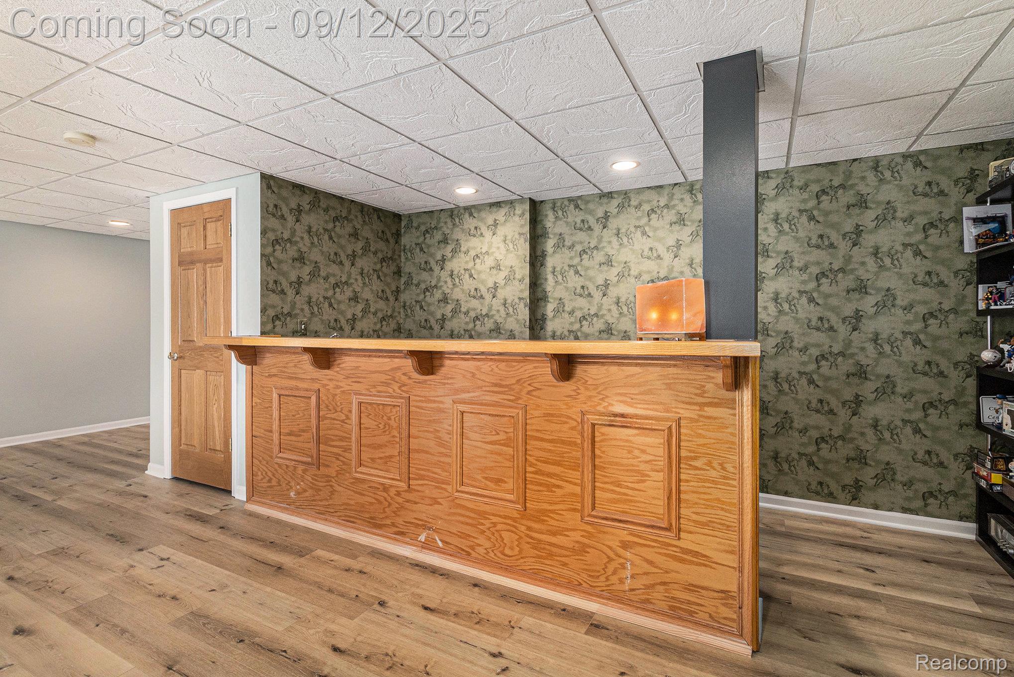 Independence Charter Township, Michigan 48348, United States, 4 Bedrooms Bedrooms, ,4 BathroomsBathrooms,Residential,Pending,205977