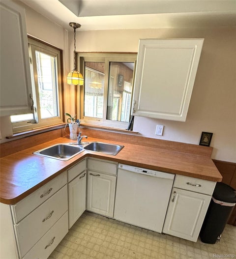 Tiny photo for 18947 Whitby Street, Livonia City, MI 48152 (MLS # 20261069316)