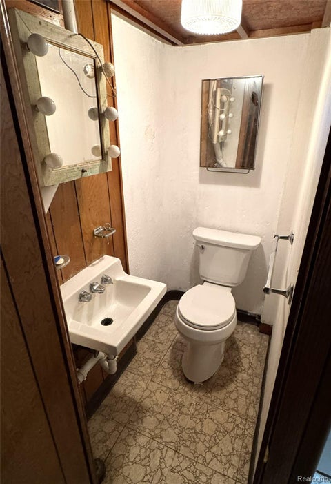 Tiny photo for 18947 Whitby Street, Livonia City, MI 48152 (MLS # 20261069316)