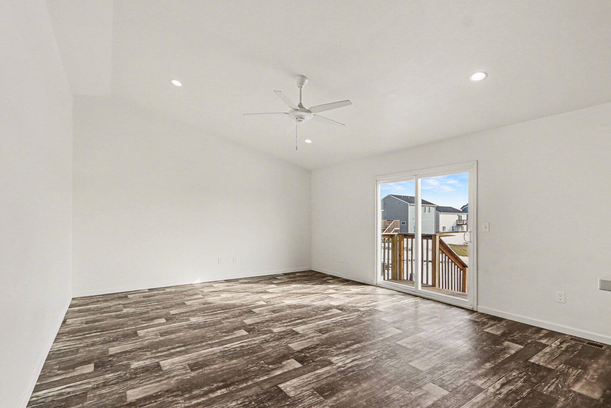 1041 Cooley Mill Lane