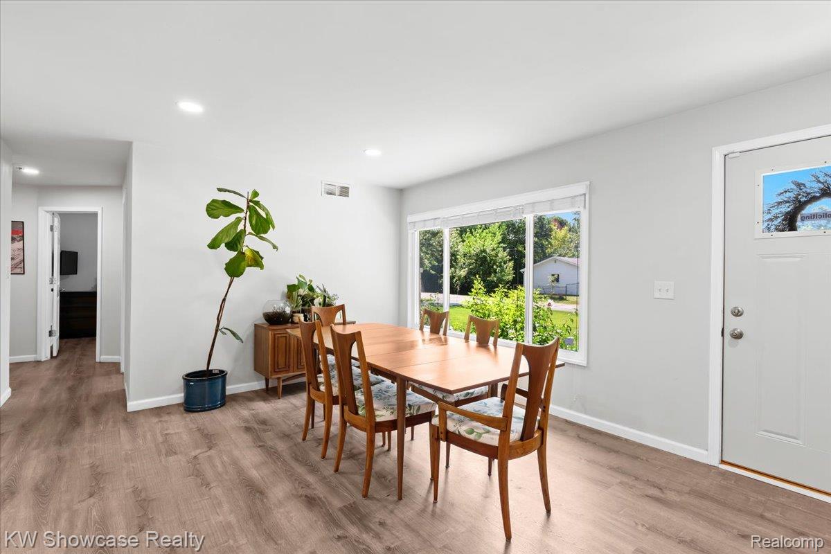 216 Fernbarry Drive