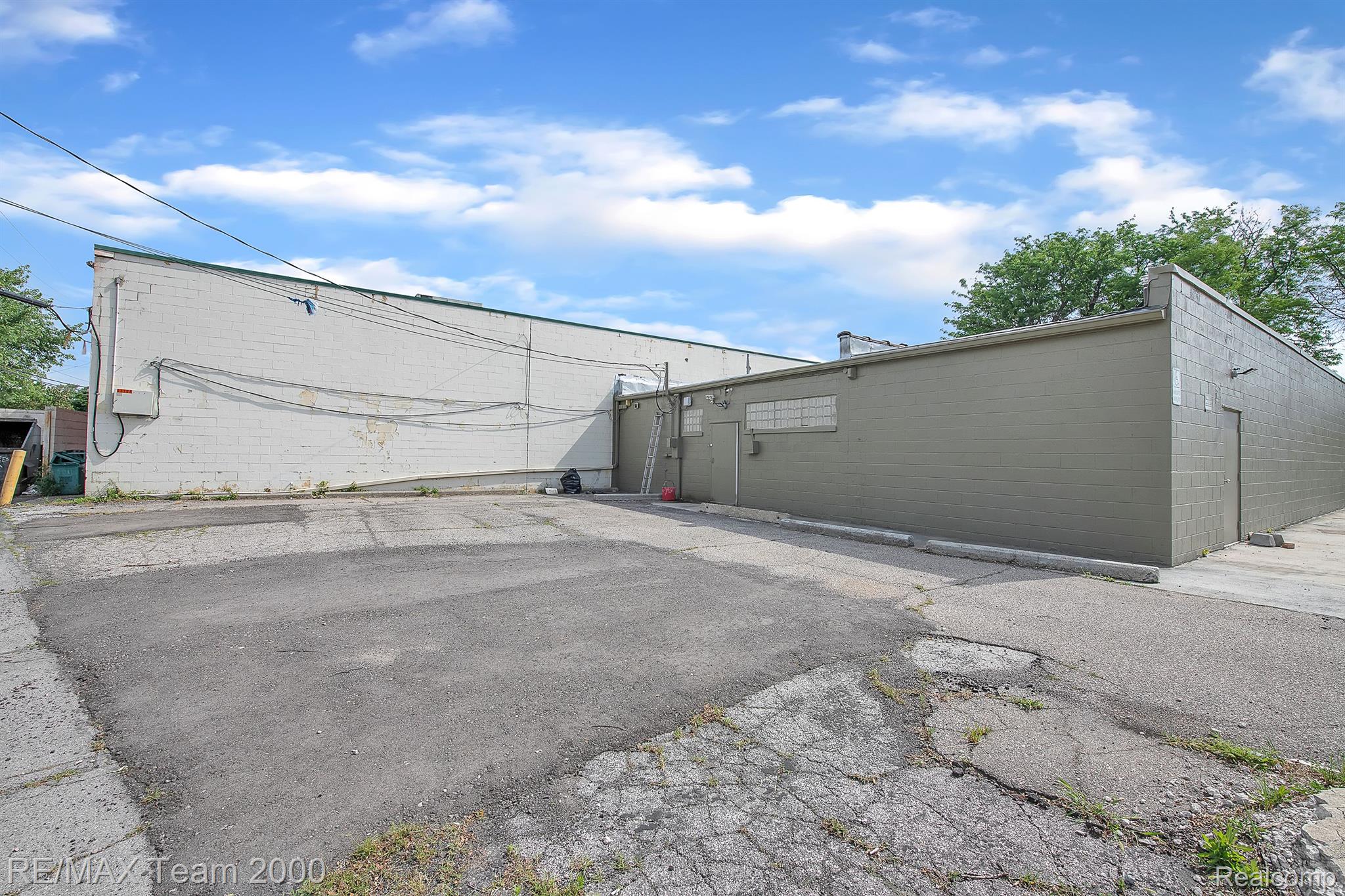 8400 PELHAM Road