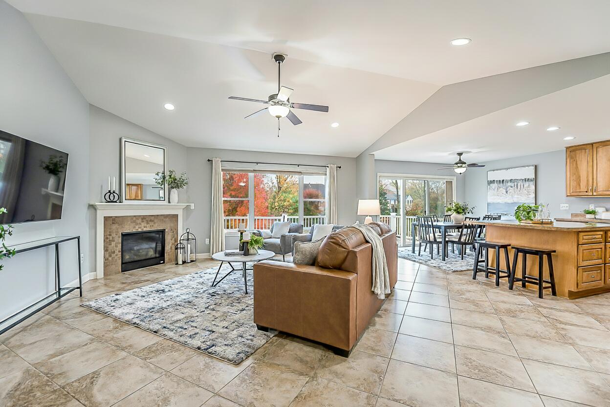 3544 Lexington Circle