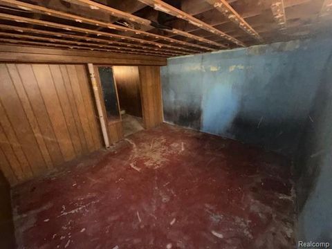 Tiny photo for 252 W Strathmore Avenue, Pontiac City, MI 48340 (MLS # 20261016348)