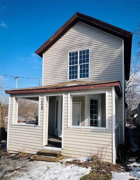 1226 N Grand River Avenue Lansing City MI 48906