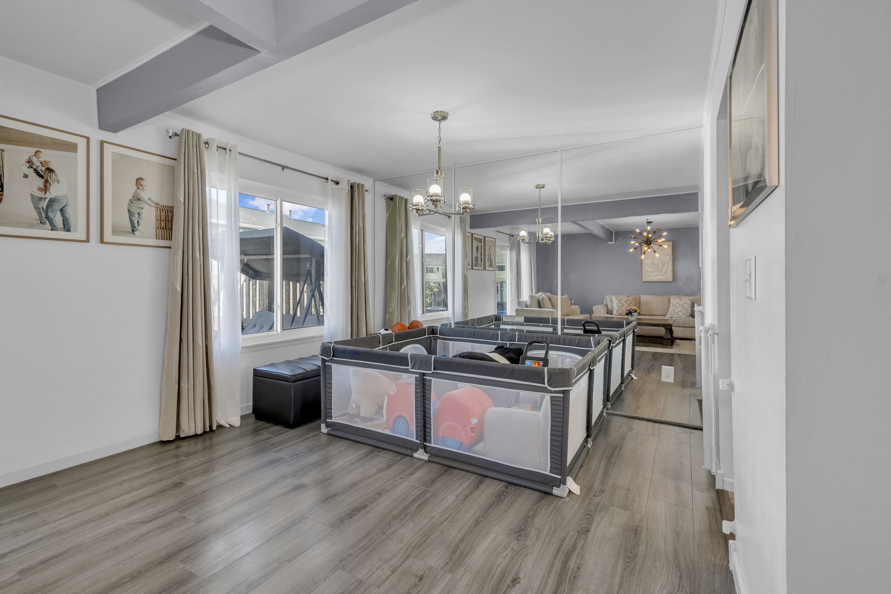 Clinton Charter Township, Michigan 48036, United States, 3 Bedrooms Bedrooms, ,3 BathroomsBathrooms,Residential,Pending,132570