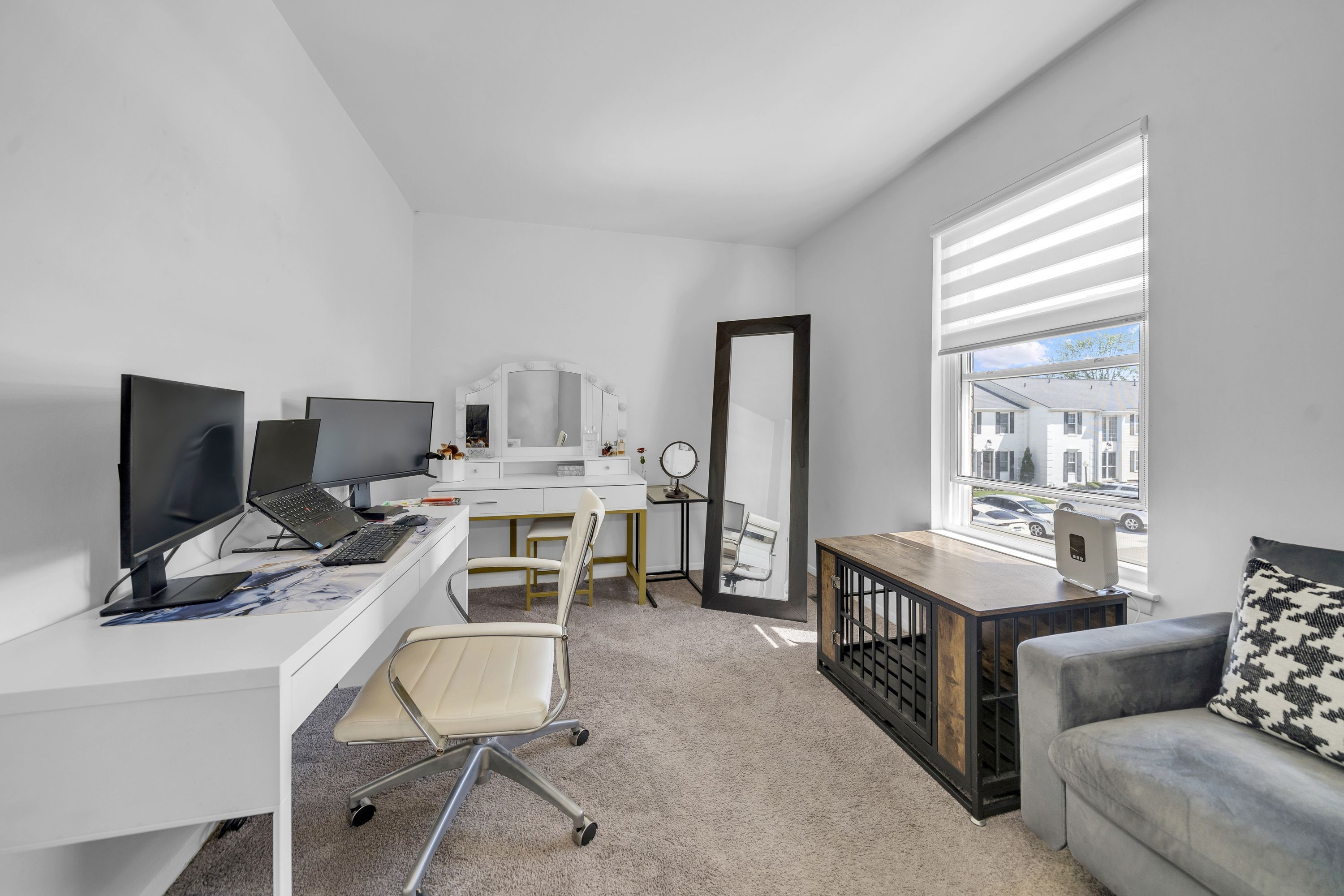 Clinton Charter Township, Michigan 48036, United States, 3 Bedrooms Bedrooms, ,3 BathroomsBathrooms,Residential,Pending,132570