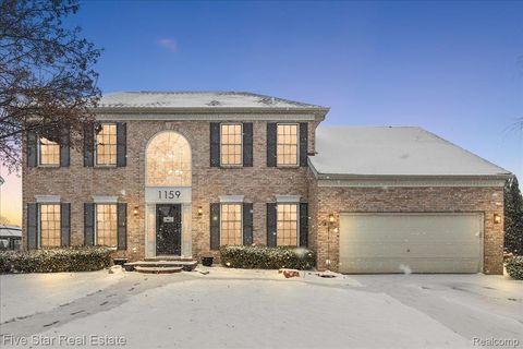 1159 Horseshoe Drive South Lyon City MI 48178