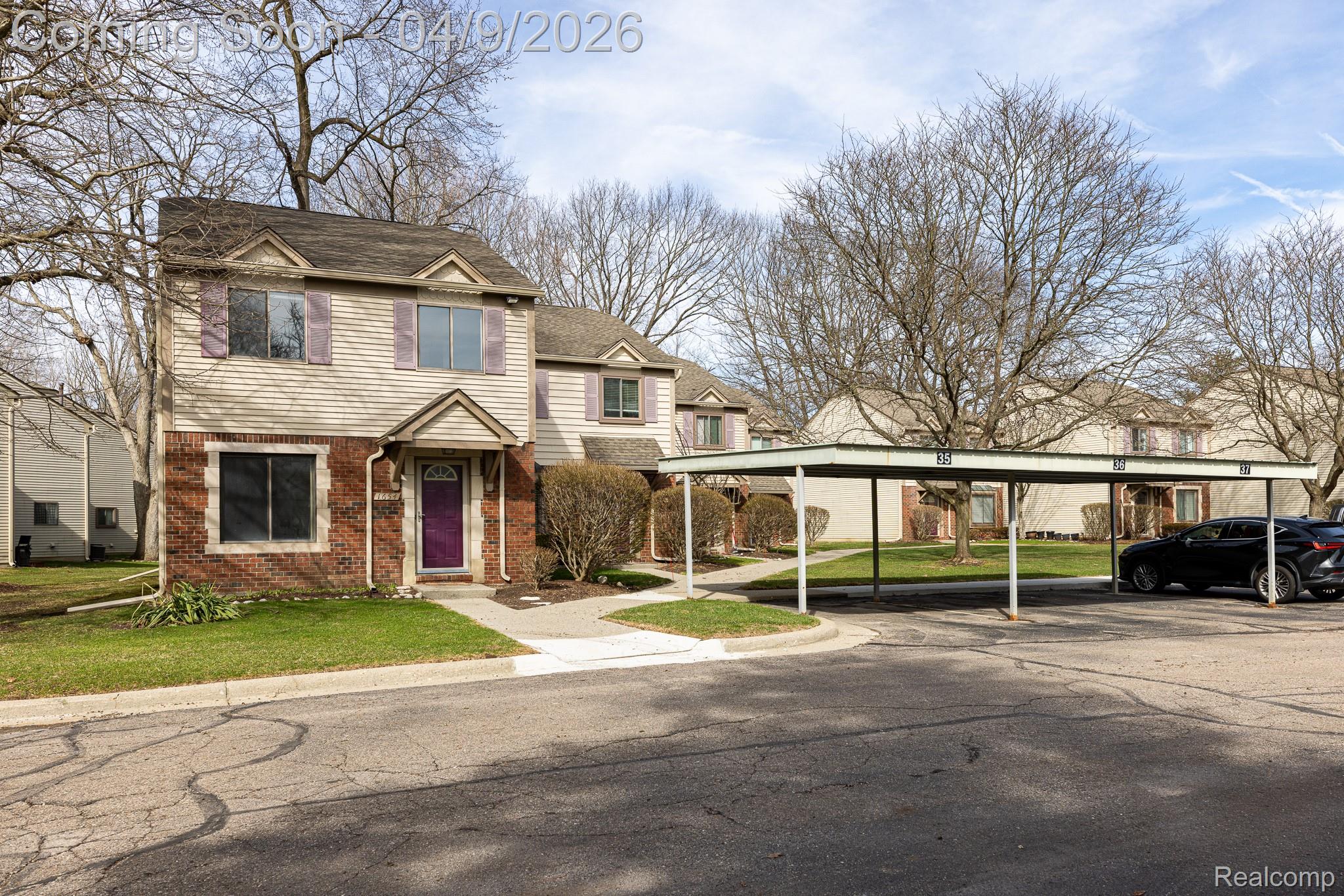 1654 River View Drive