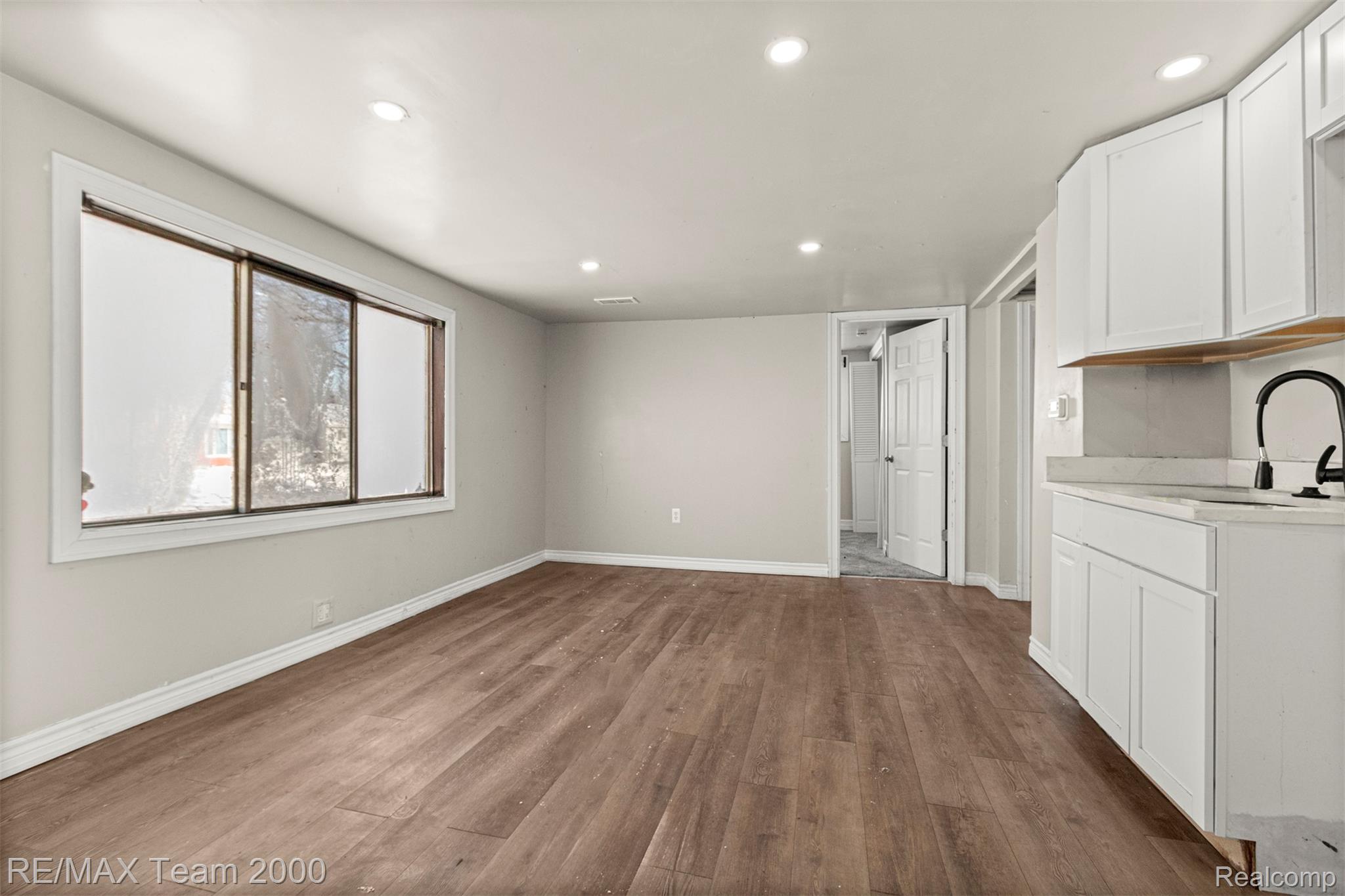 1236 E Evelyn Avenue