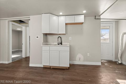 Tiny photo for 1236 E Evelyn Avenue, Hazel Park City, MI 48030 (MLS # 20261006216)