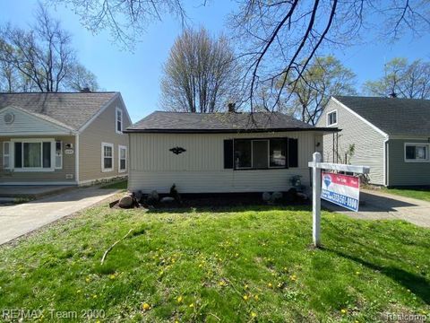 Photo of 1236 E Evelyn Avenue, Hazel Park City, MI 48030 (MLS # 20261006216)