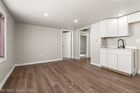 Tiny photo for 1236 E Evelyn Avenue, Hazel Park City, MI 48030 (MLS # 20261006216)