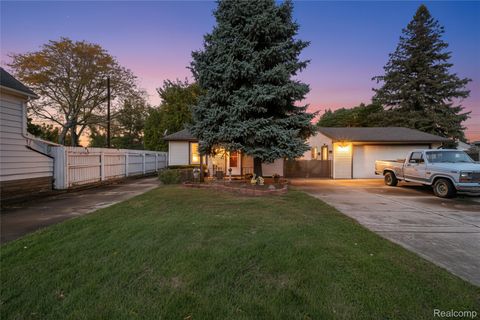 17083 Dora Street Melvindale City MI 48122