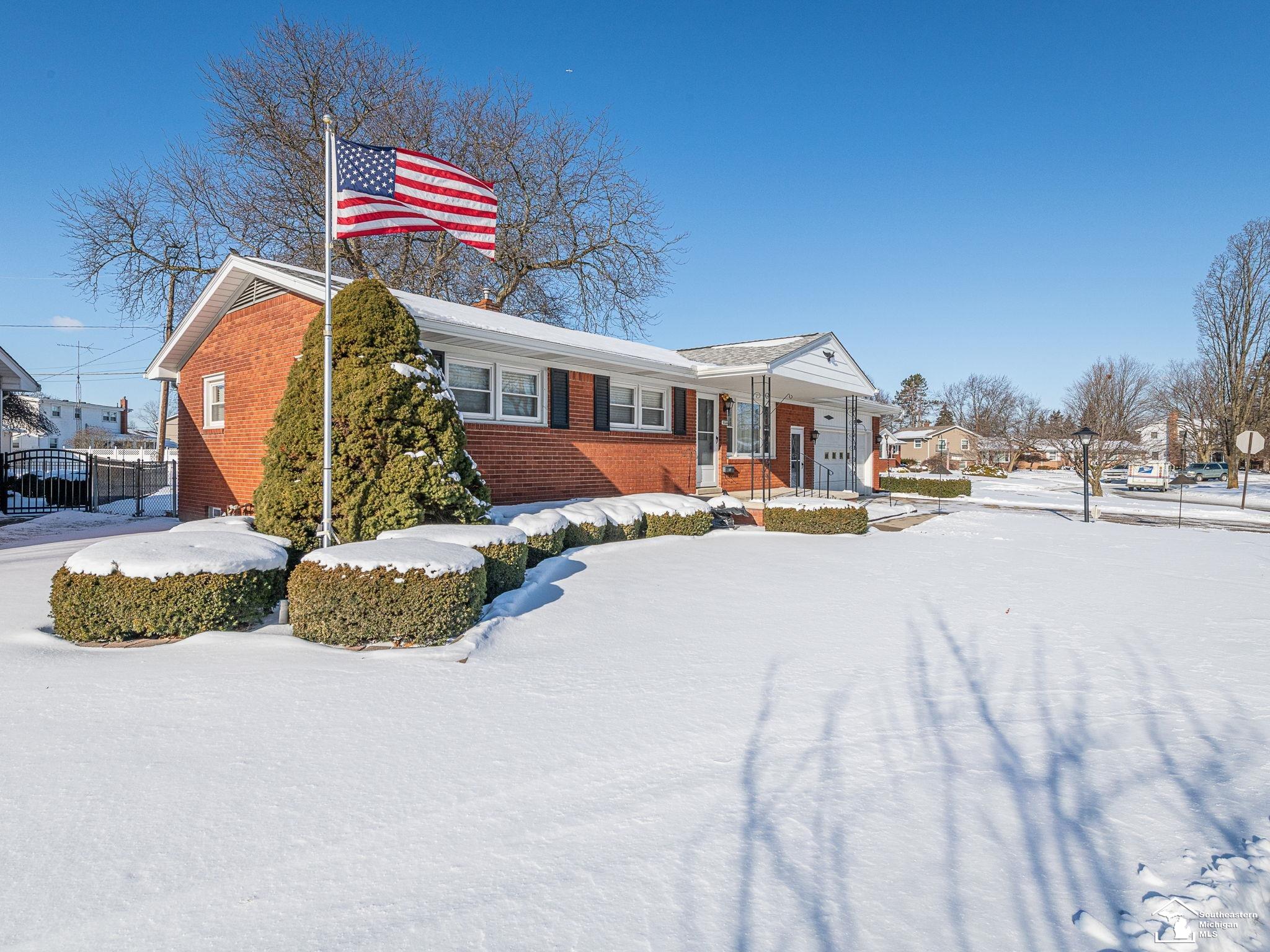 1055 Lavender Street