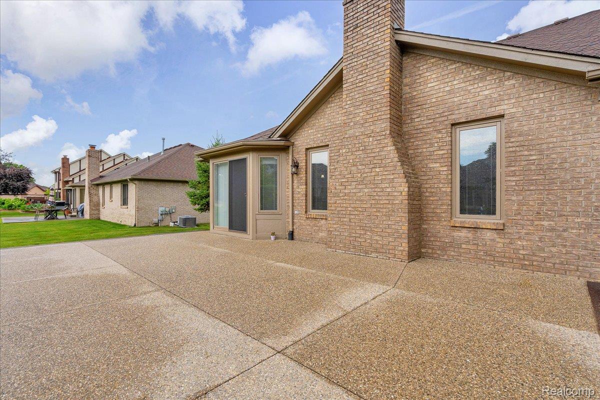 32529 Pine Ridge Drive