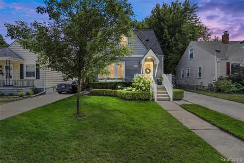 812 N Edison Avenue Royal Oak City MI 48067