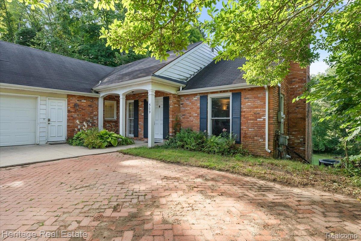 509 Riverview