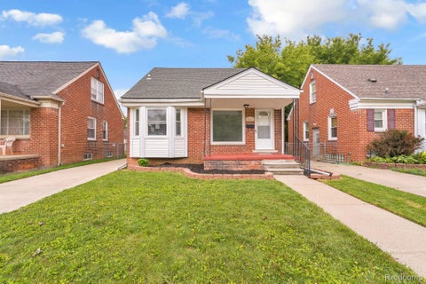 Photo of 10015 Marion, Redford Charter Township, MI 48239 (MLS # 20261048968)