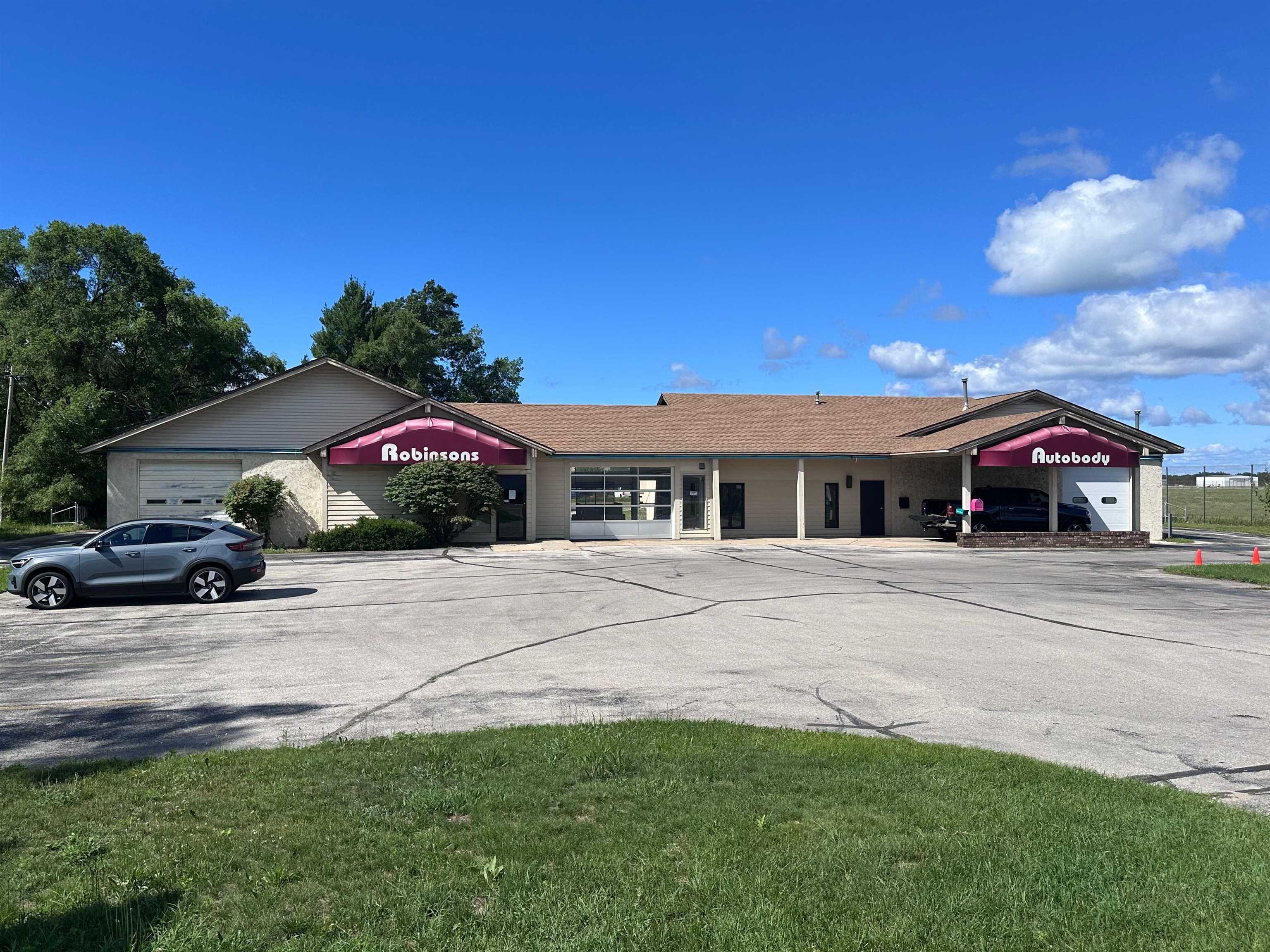 880 W South Airport Road