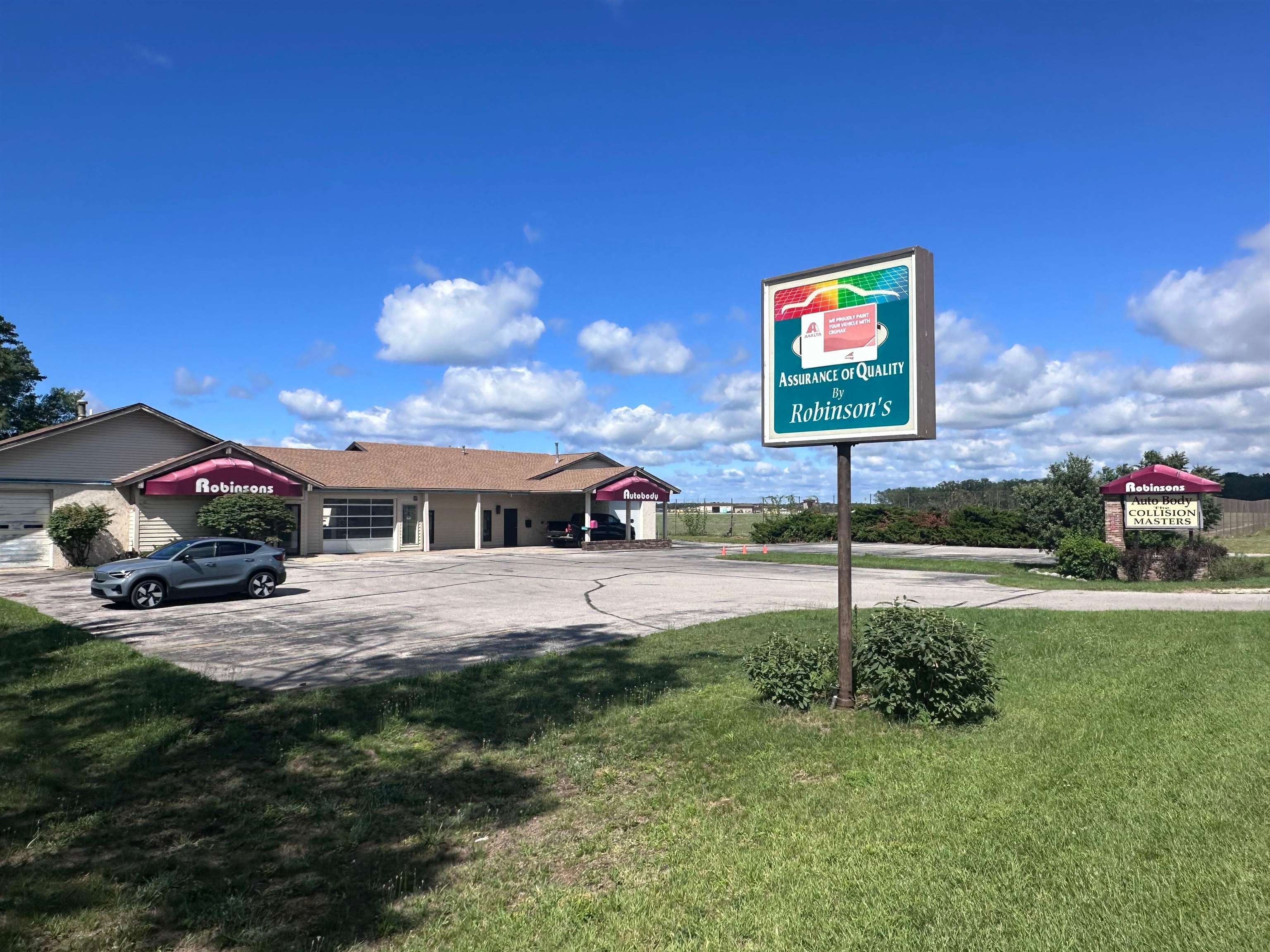 880 W South Airport Road