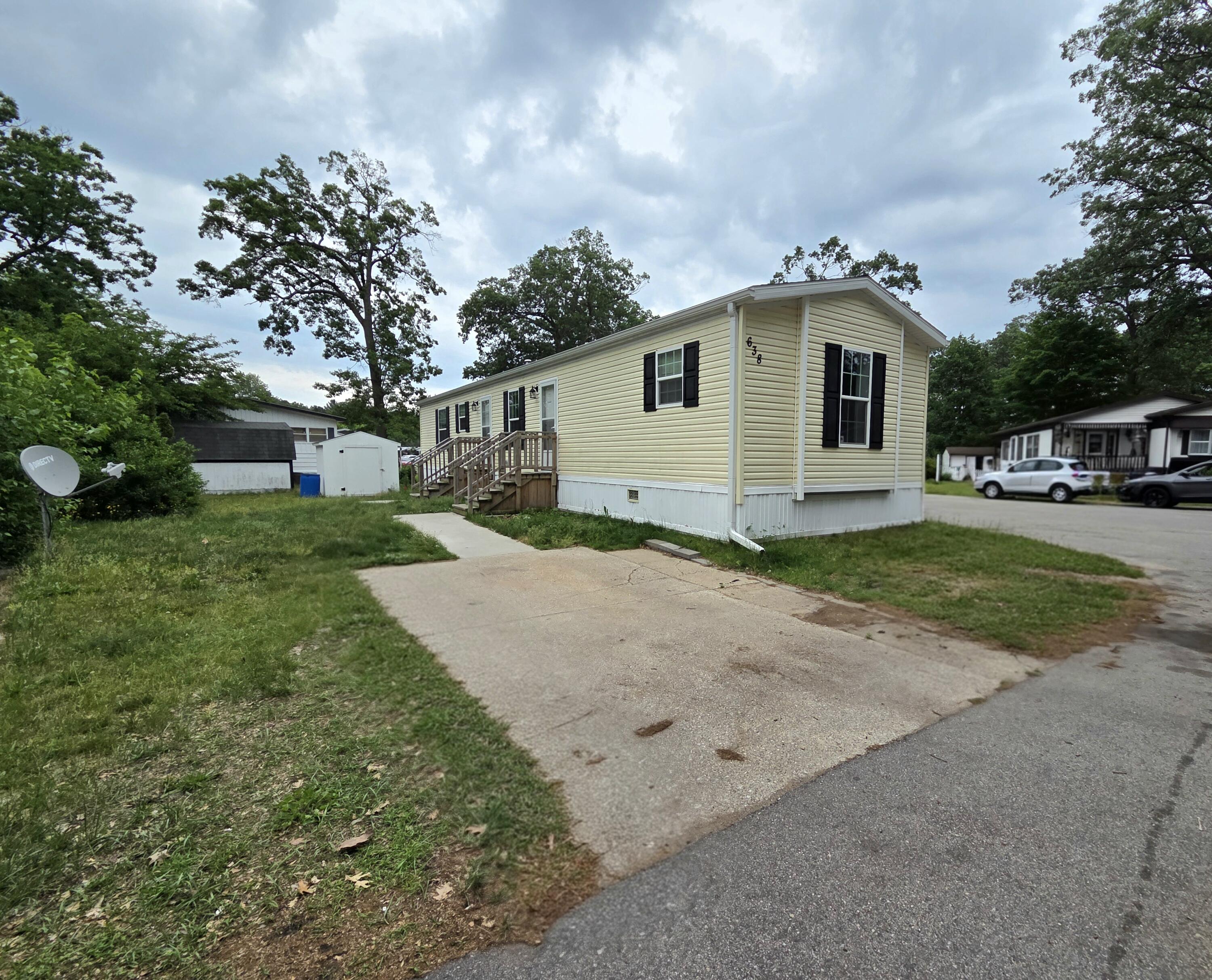 638 Courtland Lane